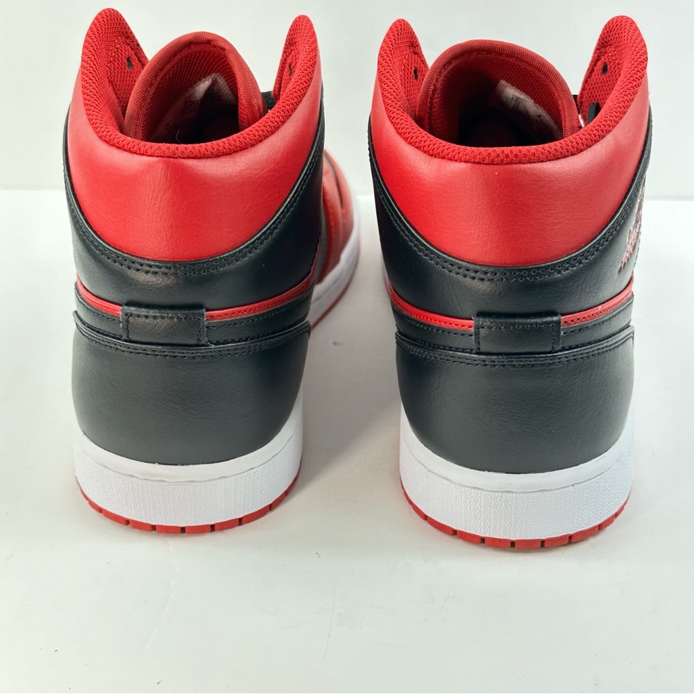 Men’s Nike Air Jordan 1 Mid Reverse BRED Black Red White Shoes 554724-660 - Picture 2 of 9